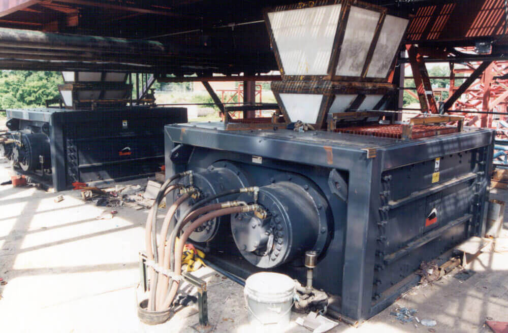 Komar's coal briquetting system