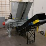 44 series hydromechanical dual-shaft shear shredder with planetary reducer.